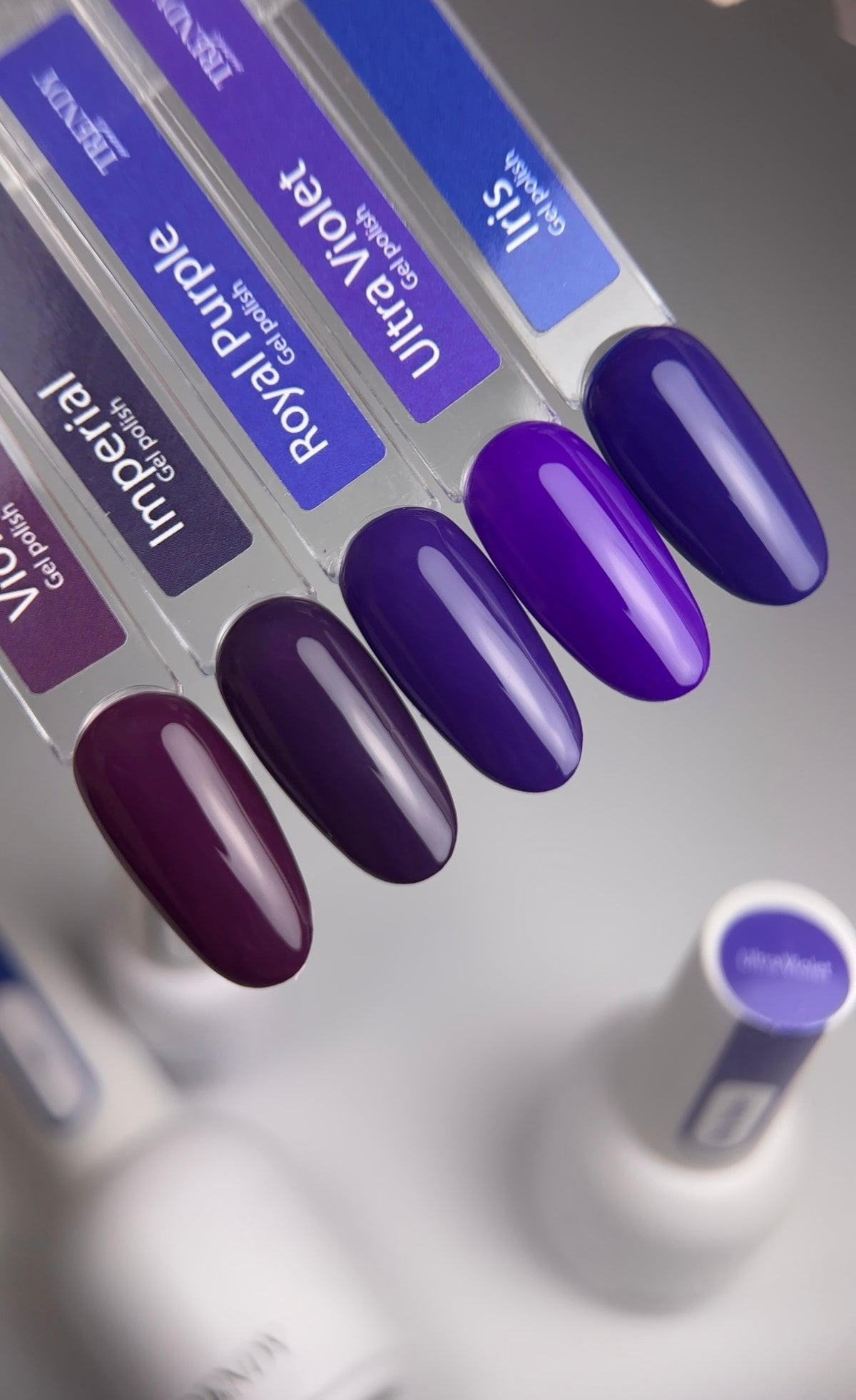 Coffret ULTRA VIOLET, 5 vernis semi-permanents 10 ml